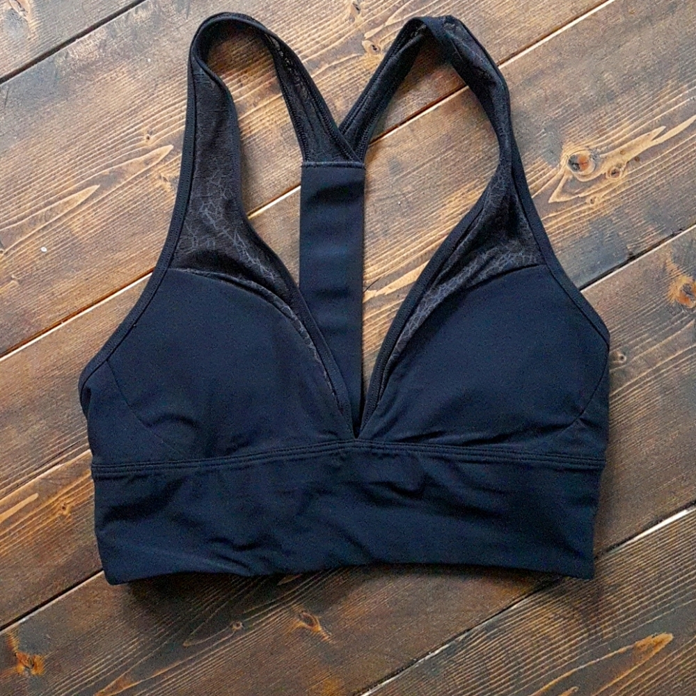 Lululemon bra